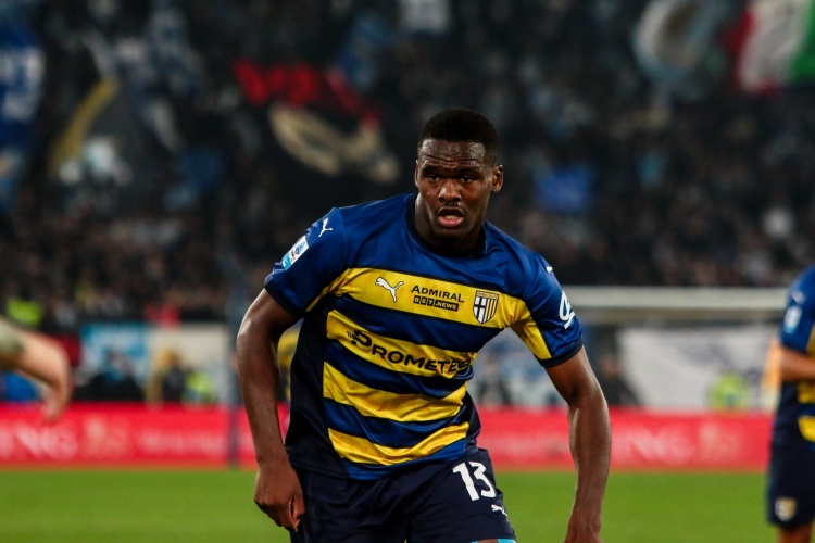 米体：国米计划世俱杯前签下邦尼，之后寻求先租后买霍伊伦